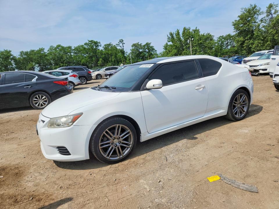 56245536 :رقم المزاد ، JTKJF5C74B3018374 vin ، 2011 Scion Tc مزاد بيع