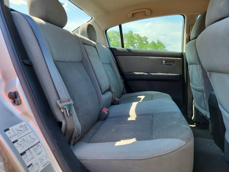 58129156 :رقم المزاد ، 3N1AB6AP2AL711977 vin ، 2010 Nissan Sentra مزاد بيع