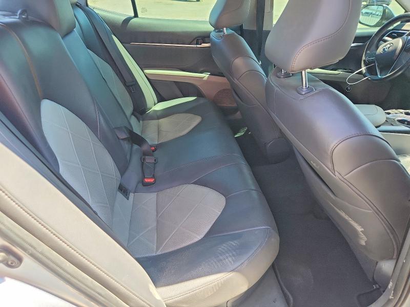 2018 Toyota Camry Hybrid მანქანა იყიდება აუქციონზე, vin: 4T1B21HK4JU008851, აუქციონის ნომერი: 58473466