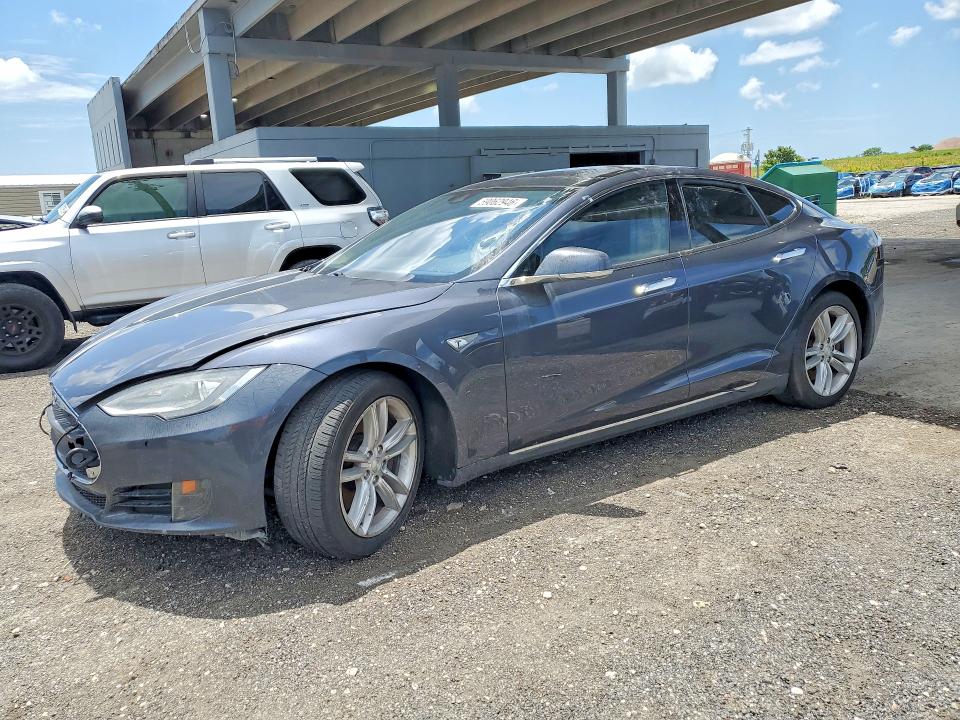 2016 Tesla Model S მანქანა იყიდება აუქციონზე, vin: 5YJSA1E11GF130197, აუქციონის ნომერი: 59062946