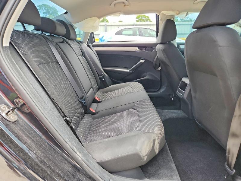 Продаж на аукціоні авто 2017 Volkswagen Passat, vin: 1VWAT7A3XHC013326, номер лоту: 58993696