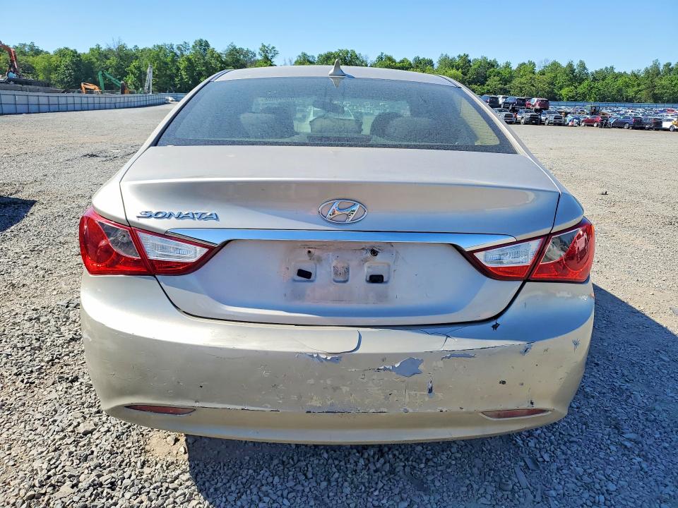 2011 Hyundai Sonata მანქანა იყიდება აუქციონზე, vin: 5NPEB4AC5BH017060, აუქციონის ნომერი: 55646686