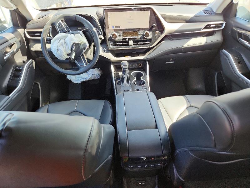 55811386 :رقم المزاد ، 5TDKDRAH4PS526807 vin ، 2023 Toyota Highlander مزاد بيع