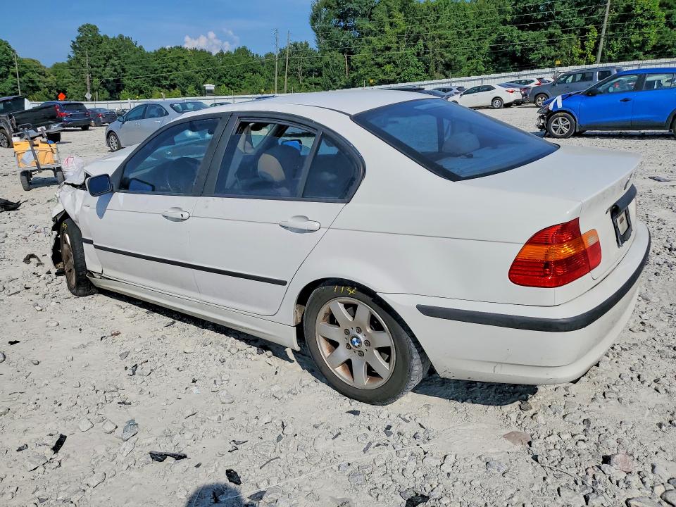 85611465 :رقم المزاد ، WBAET37492NG72717 vin ، 2002 Bmw 325 مزاد بيع