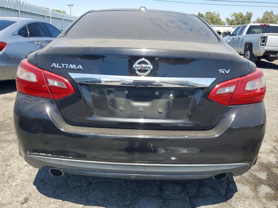 57702616 :رقم المزاد ، 1N4AL3AP0JC282137 vin ، 2018 Nissan Altima مزاد بيع