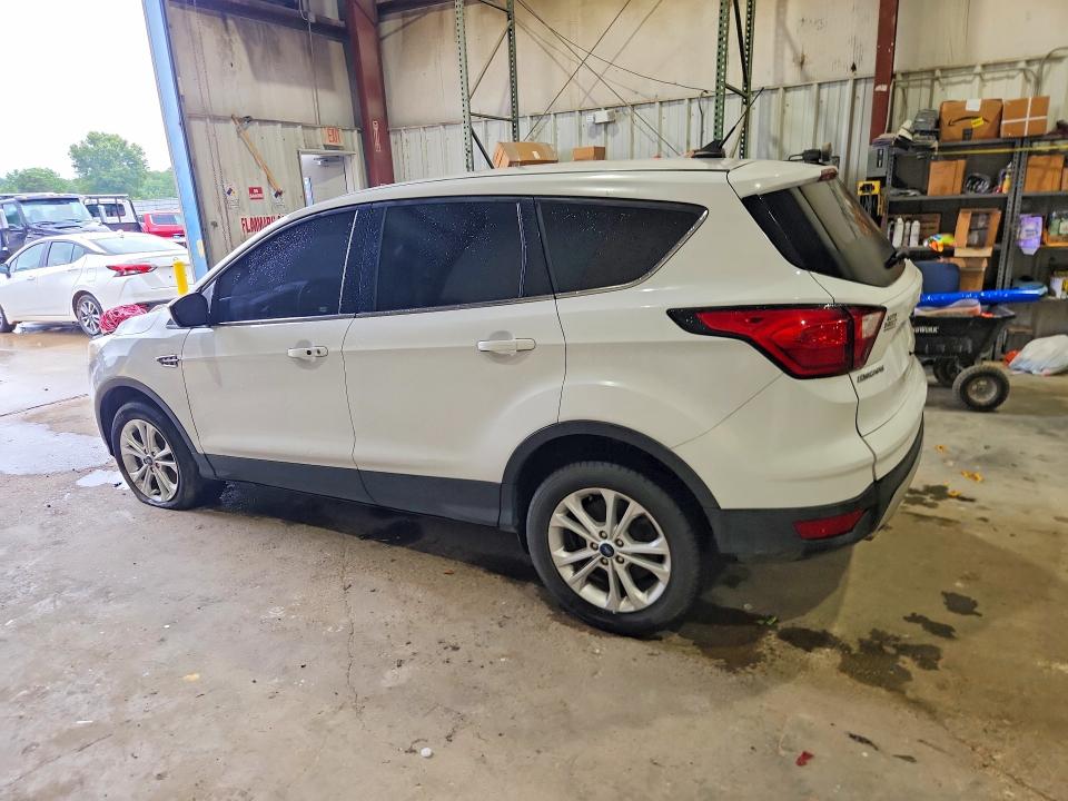 Продажа на аукционе авто 2019 Ford Escape, vin: 1FMCU9GD0KUA89140, номер лота: 57641386