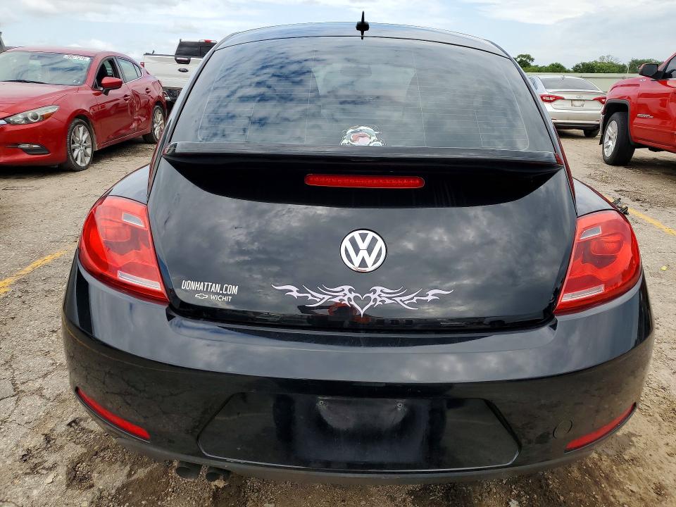 2014 Volkswagen Beetle მანქანა იყიდება აუქციონზე, vin: 3VWFP7AT7EM624080, აუქციონის ნომერი: 58942066