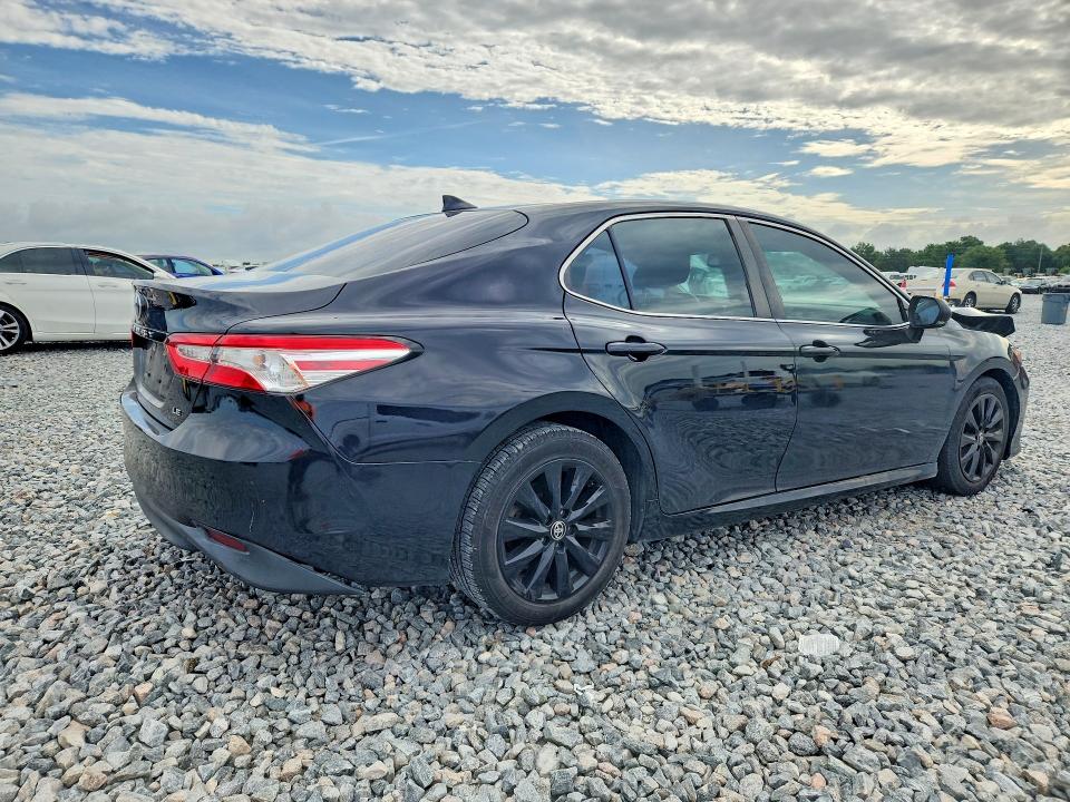 2020 Toyota Camry მანქანა იყიდება აუქციონზე, vin: 4T1L11AKXLU966476, აუქციონის ნომერი: 55520126