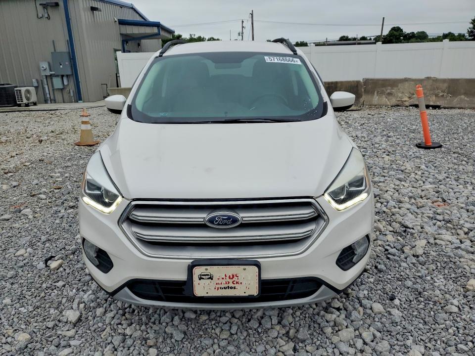 Продажа на аукционе авто 2017 Ford Escape, vin: 1FMCU0GD9HUB40123, номер лота: 57168666