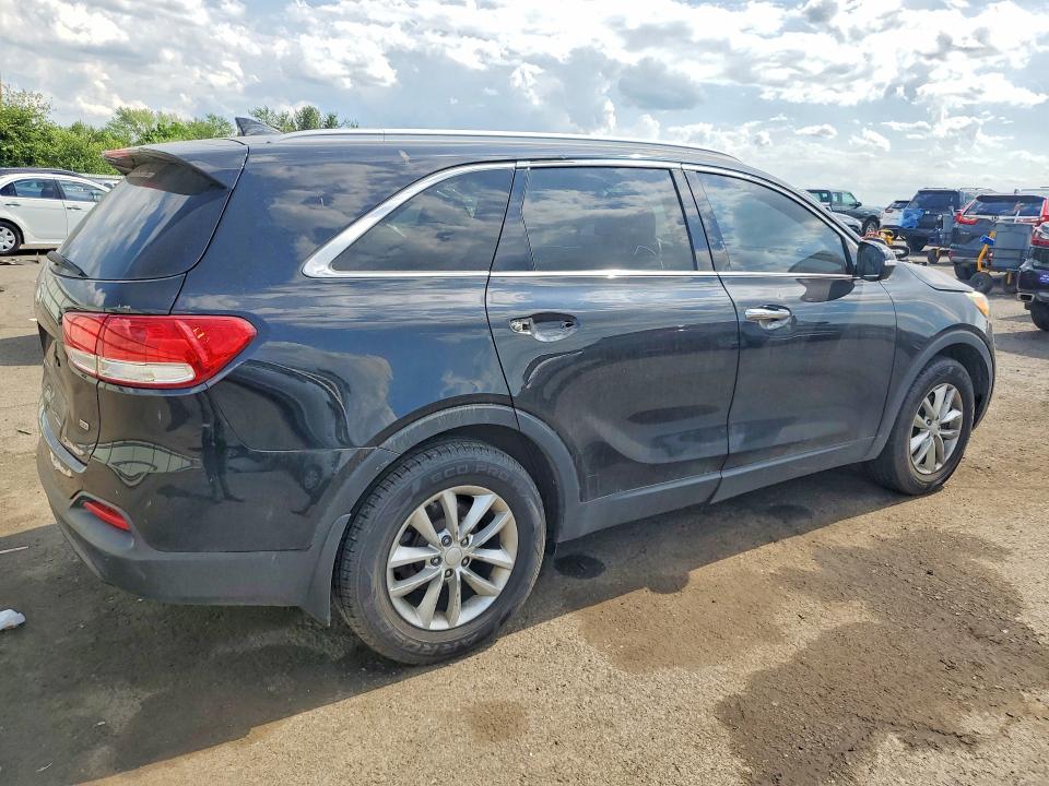57354646 :رقم المزاد ، 5XYPG4A36HG317071 vin ، 2017 Kia Sorento مزاد بيع