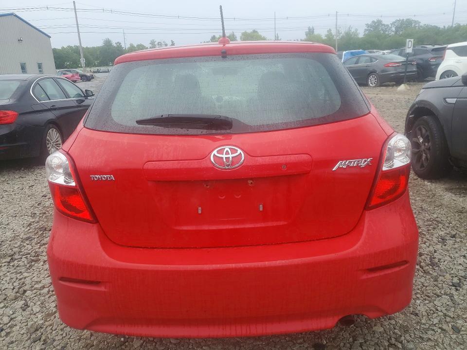58181256 :رقم المزاد ، 2T1KU4EE9AC370850 vin ، 2010 Toyota Matrix مزاد بيع