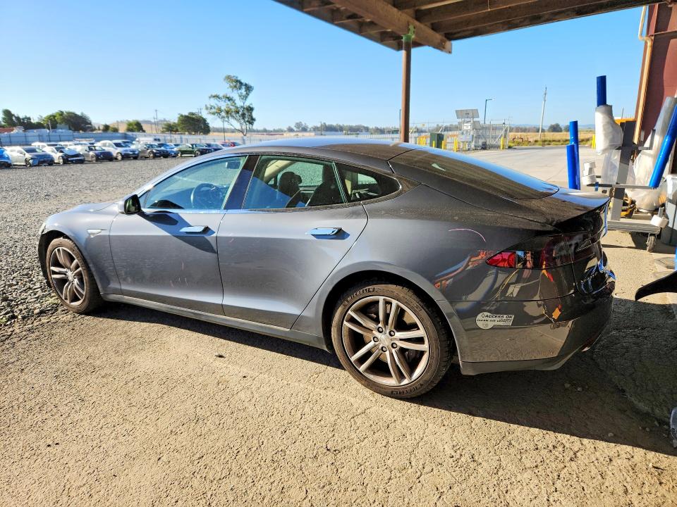 Продажа на аукционе авто 2013 Tesla Model S, vin: 5YJSA1CG6DFP17255, номер лота: 57057286
