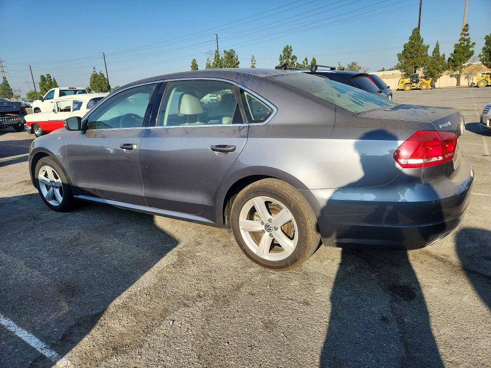 58240606 :رقم المزاد ، 1VWBN7A37DC030111 vin ، 2013 Volkswagen Passat مزاد بيع