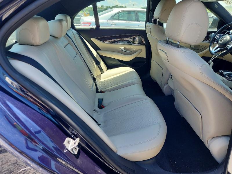 56262276 :رقم المزاد ، WDDZF4JB0KA562142 vin ، 2019 Mercedes-benz E مزاد بيع