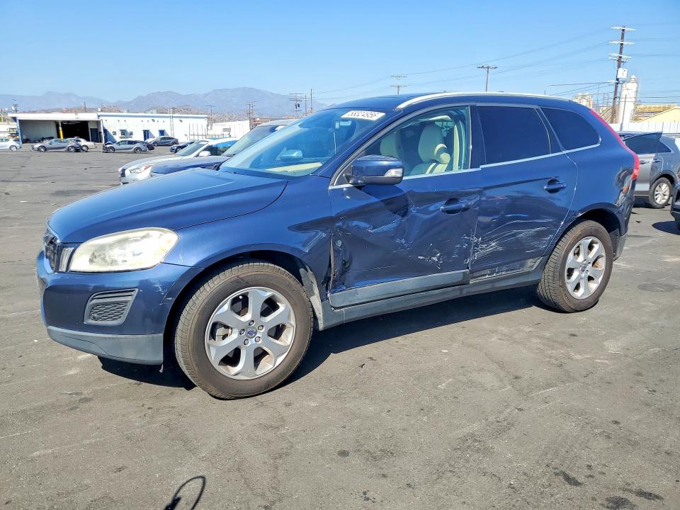 2012 Volvo Xc60 მანქანა იყიდება აუქციონზე, vin: YV4940DL0C2311093, აუქციონის ნომერი: 58324956