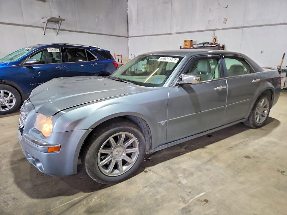2006 Chrysler 300c მანქანა იყიდება აუქციონზე, vin: 2C3KA63H06H515700, აუქციონის ნომერი: 58215476