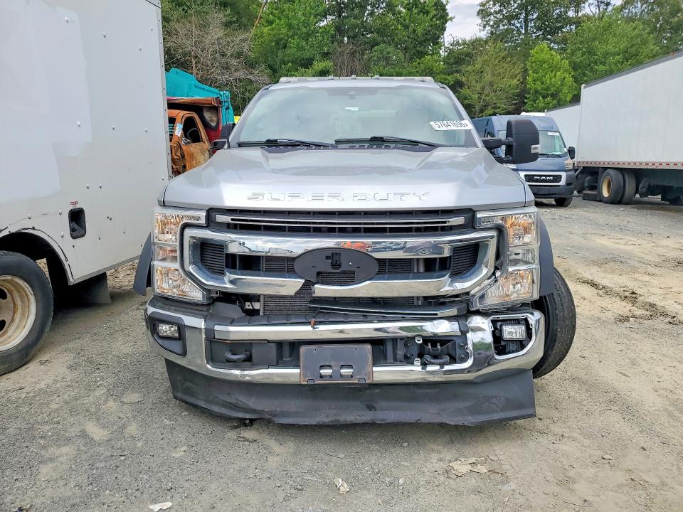 2022 Ford F550 მანქანა იყიდება აუქციონზე, vin: 1FDUF5GN4NDA13103, აუქციონის ნომერი: 57641696