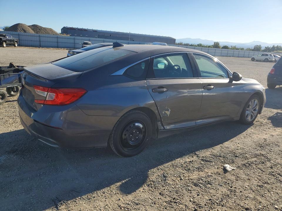 56855476 :رقم المزاد ، 1HGCV1F14JA109370 vin ، 2018 Honda Accord مزاد بيع