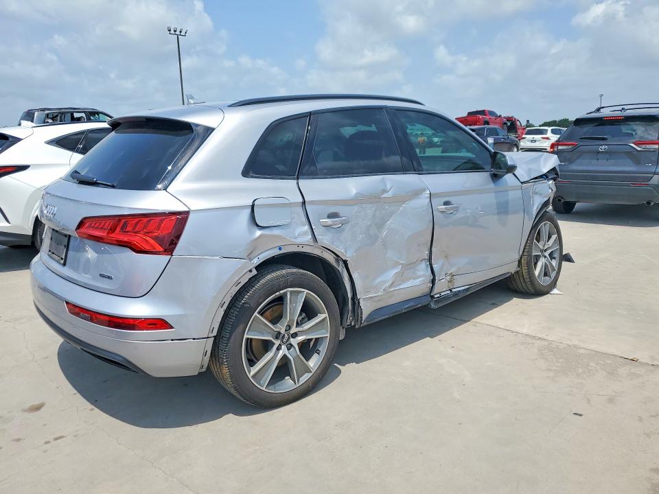 58428396 :رقم المزاد ، WA1BNAFY4K2040743 vin ، 2019 Audi Q5 مزاد بيع