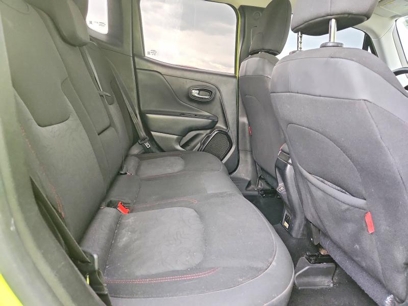 59210066 :رقم المزاد ، ZACCJBCBXJPH42629 vin ، 2018 Jeep Renegade مزاد بيع