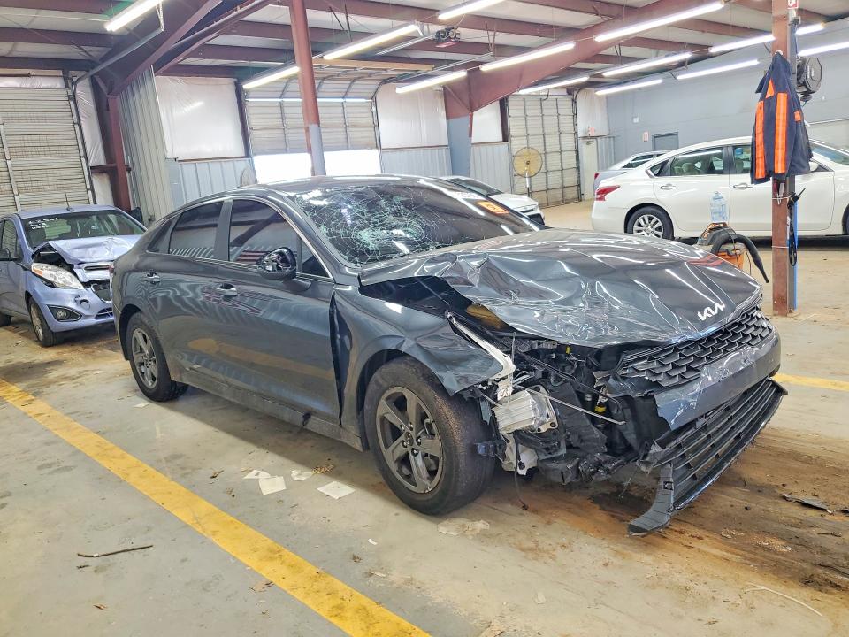 57625196 :رقم المزاد ، 5XXG14J22NG163645 vin ، 2022 Kia K5 مزاد بيع