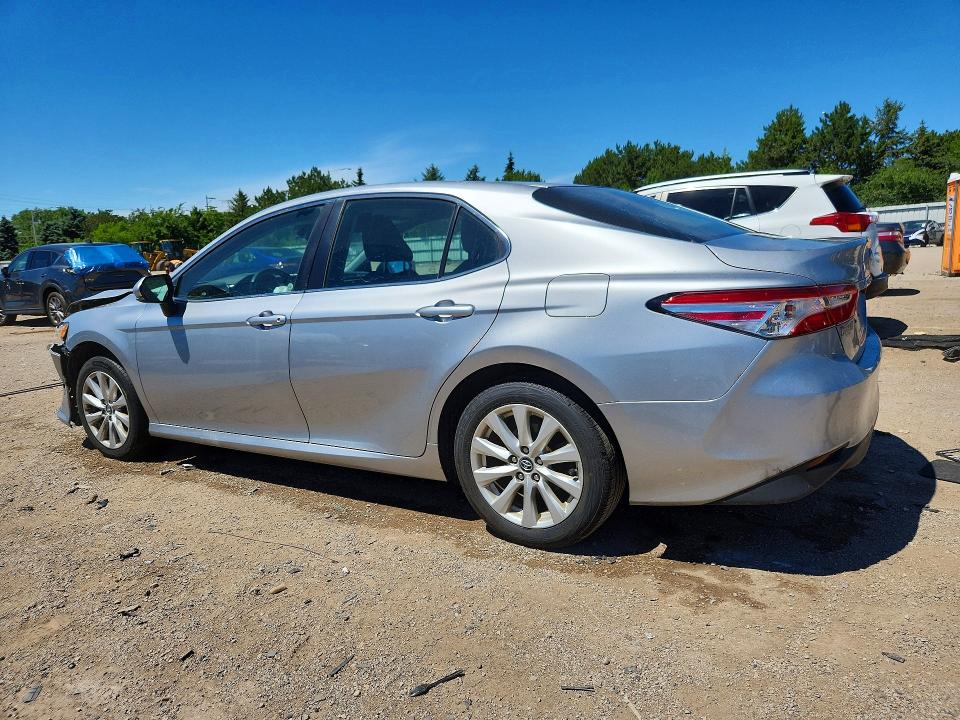 Продажа на аукционе авто 2018 Toyota Camry, vin: 4T1B11HK6JU637062, номер лота: 57916736