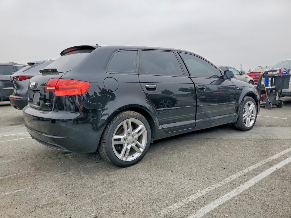 2011 Audi A3 მანქანა იყიდება აუქციონზე, vin: WAUKEAFM8BA081396, აუქციონის ნომერი: 57419866