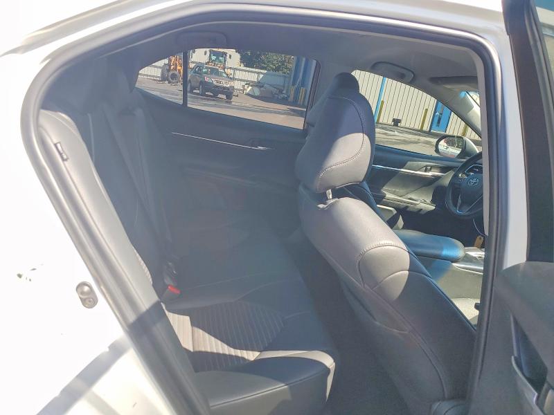 Продаж на аукціоні авто 2018 Toyota Camry, vin: 4T1B11HK9JU585166, номер лоту: 55766936