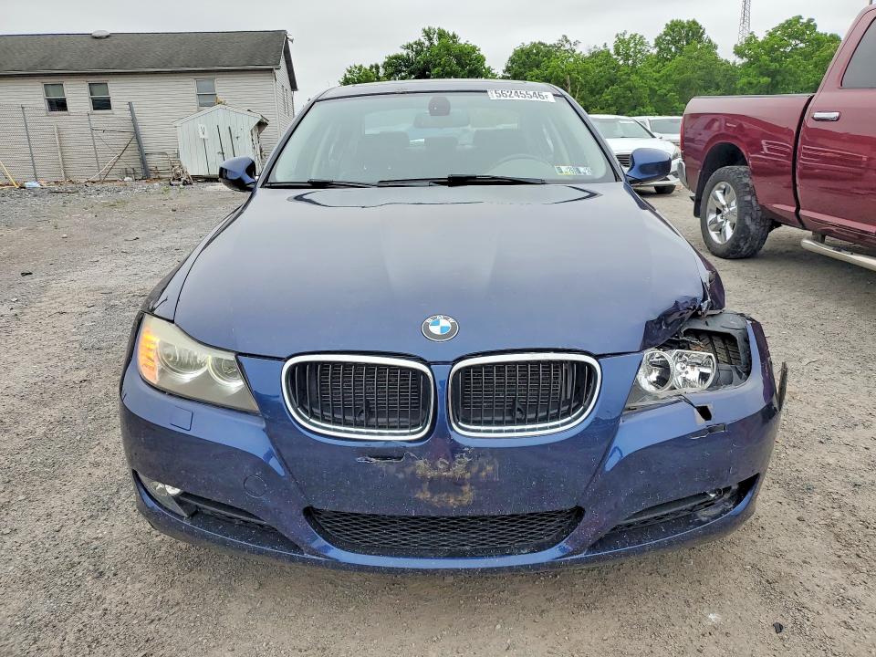 56245546 :رقم المزاد ، WBAPK5C57BA656378 vin ، 2011 Bmw 328 مزاد بيع