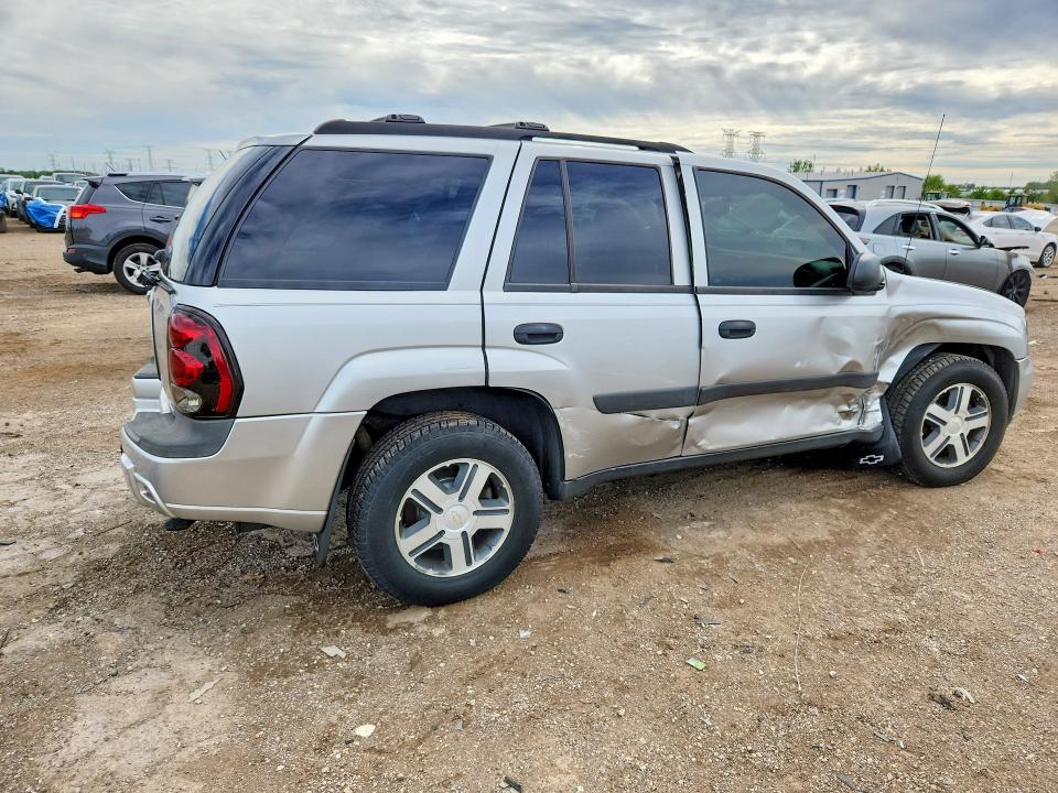 2005 Chevrolet Trailblazer მანქანა იყიდება აუქციონზე, vin: 1GNDT13S852117775, აუქციონის ნომერი: 55629586