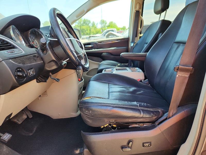 2015 Chrysler Town & Country მანქანა იყიდება აუქციონზე, vin: 2C4RC1BG0FR539084, აუქციონის ნომერი: 56067696