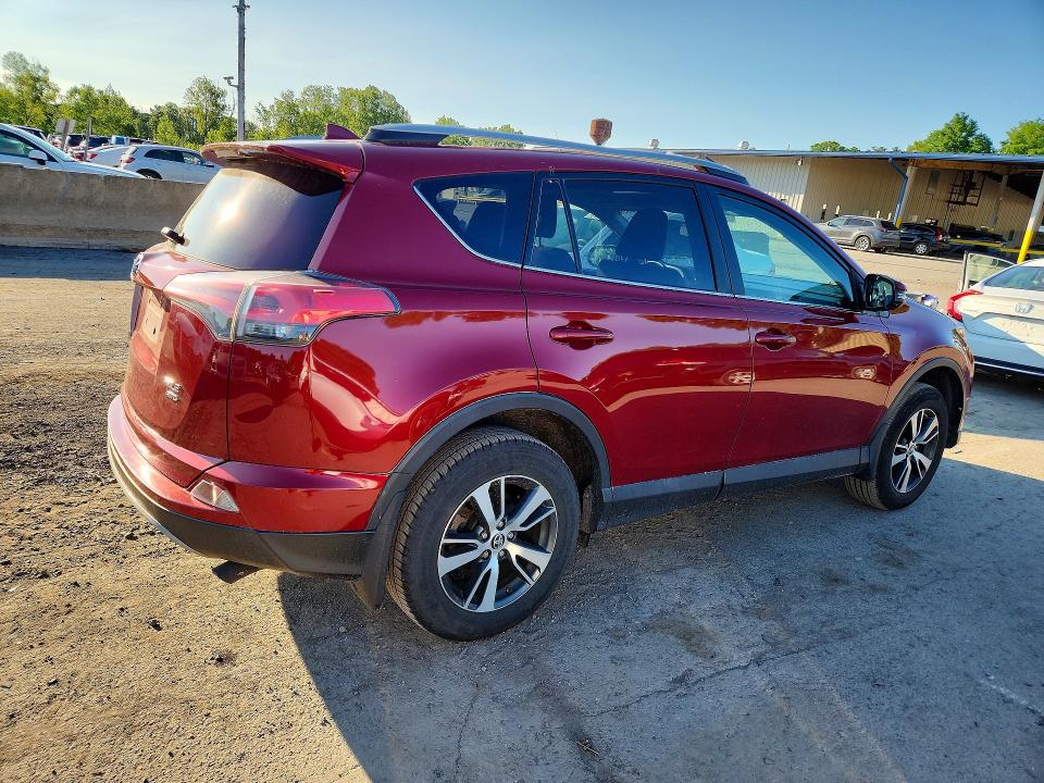 Aukcja sprzedaży 2018 Toyota Rav4, vin: 2T3RFREV9JW805233, numer aukcji: 56361036