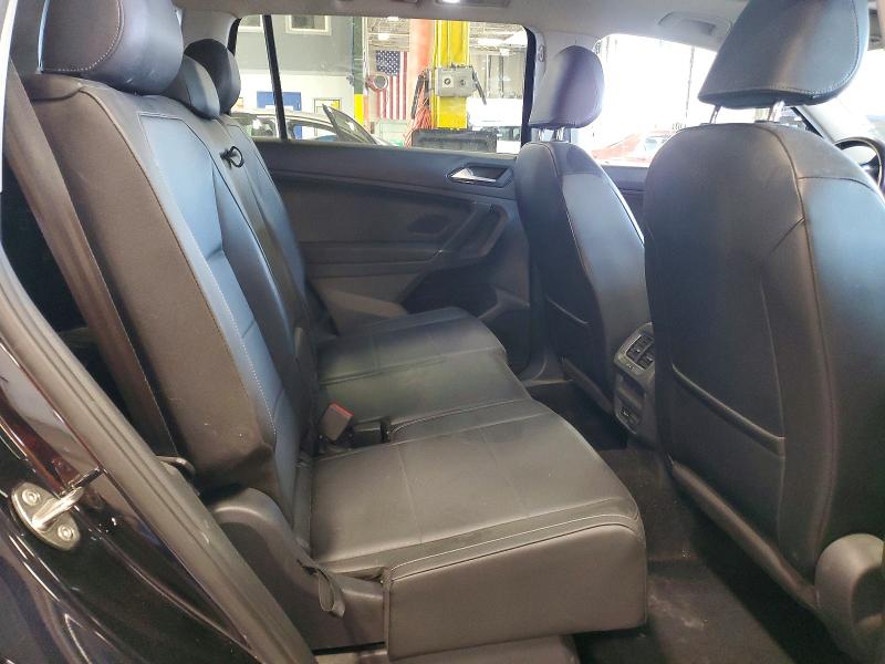 Продажа на аукционе авто 2018 Volkswagen Tiguan, vin: 3VV2B7AX3JM196989, номер лота: 57824996