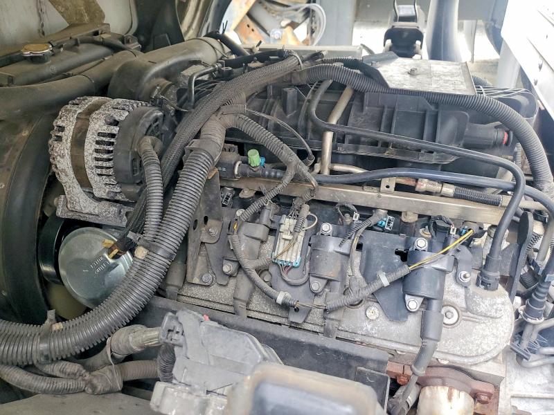 58323856 :رقم المزاد ، 54DC4W1C4GS808293 vin ، 2016 Isuzu Npr Hd مزاد بيع