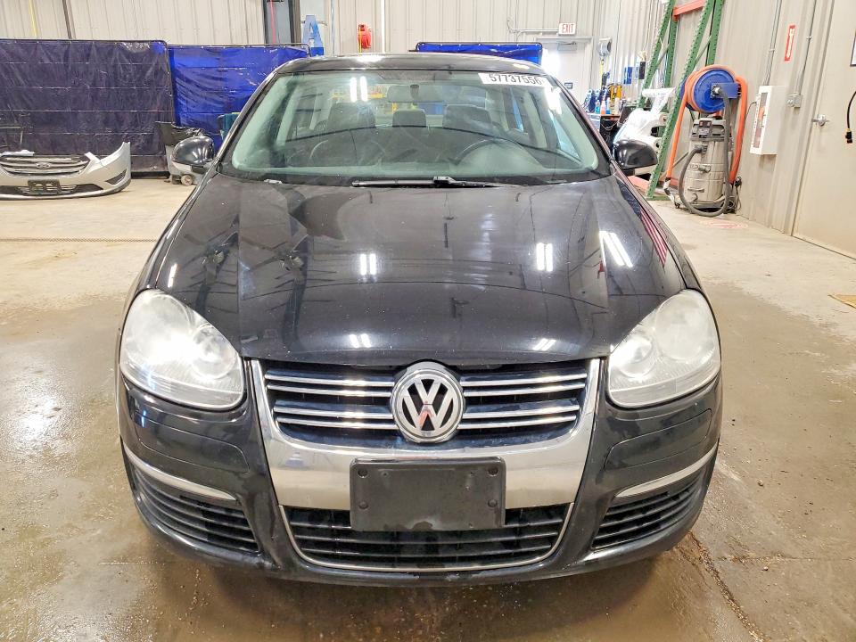 57737556 :رقم المزاد ، 3VWRX7AJ6AM041537 vin ، 2010 Volkswagen Jetta مزاد بيع