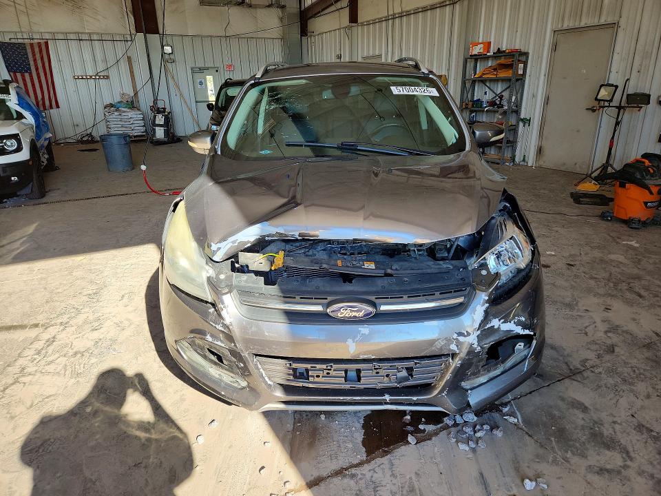 57004326 :رقم المزاد ، 1FMCU9JX2EUC22262 vin ، 2014 Ford Escape مزاد بيع