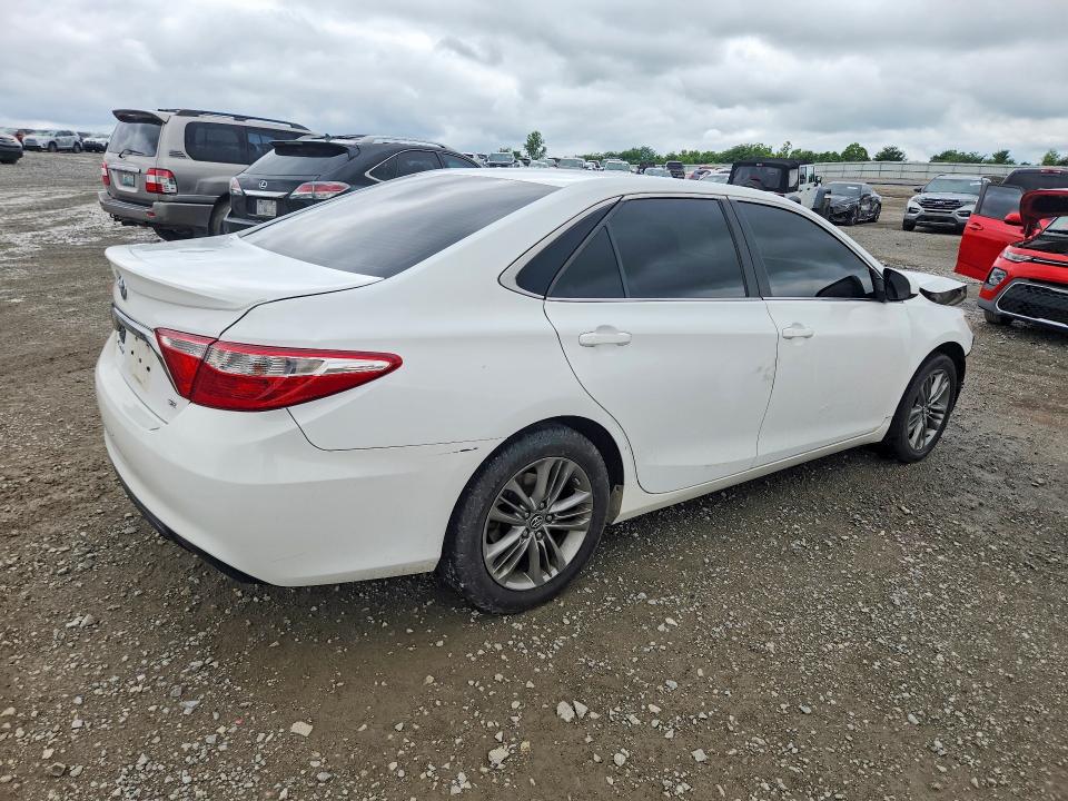 57239076 :رقم المزاد ، 4T1BF1FK4HU787184 vin ، 2017 Toyota Camry مزاد بيع