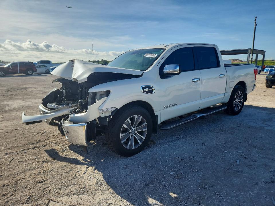 56511606 :رقم المزاد ، 1N6AA1E69HN571874 vin ، 2017 Nissan Titan مزاد بيع
