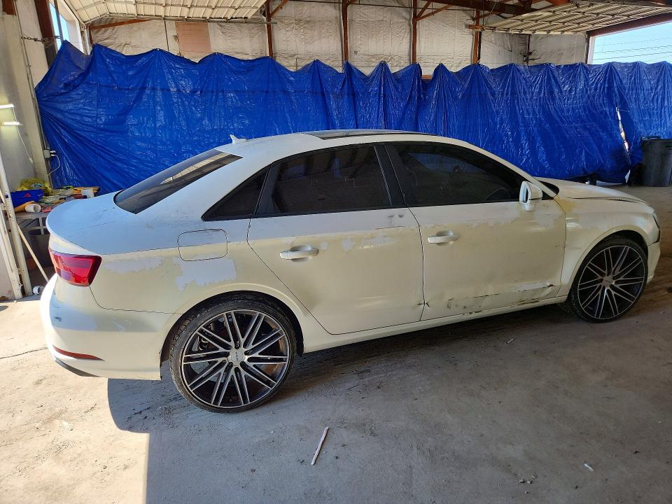 55996346 :رقم المزاد ، WAUB8GFF9H1012639 vin ، 2017 Audi A3 مزاد بيع