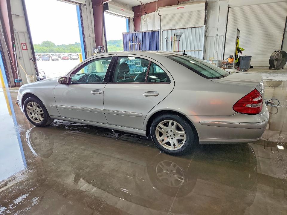 2005 Mercedes-benz E მანქანა იყიდება აუქციონზე, vin: WDBUF82J45X174929, აუქციონის ნომერი: 55387826