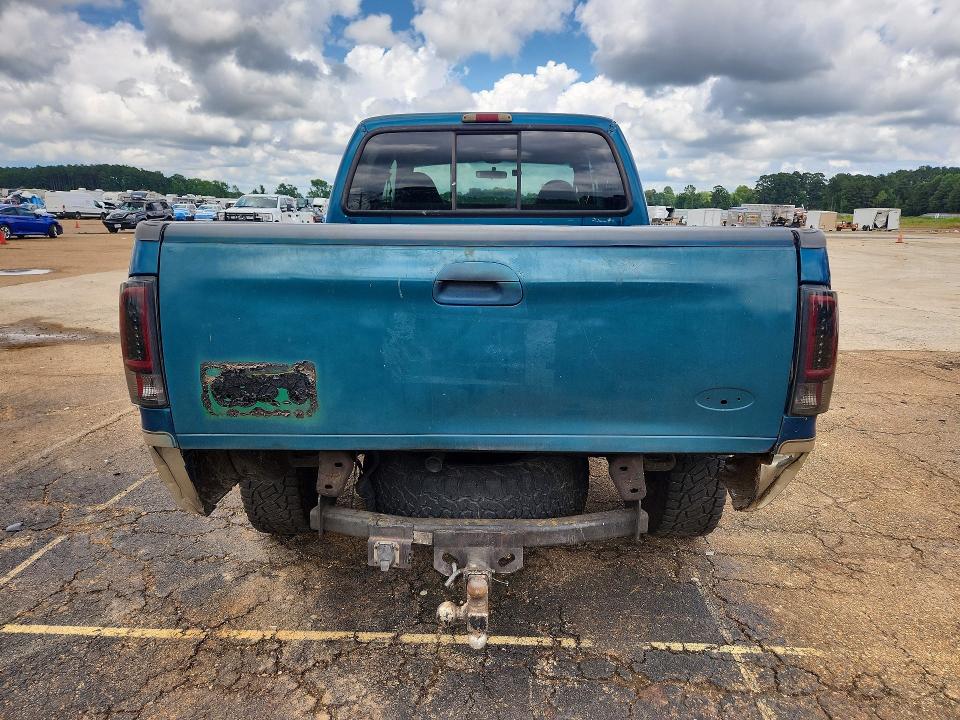 57499286 :رقم المزاد ، 1FTNW21F5YEE18846 vin ، 2000 Ford F250 مزاد بيع
