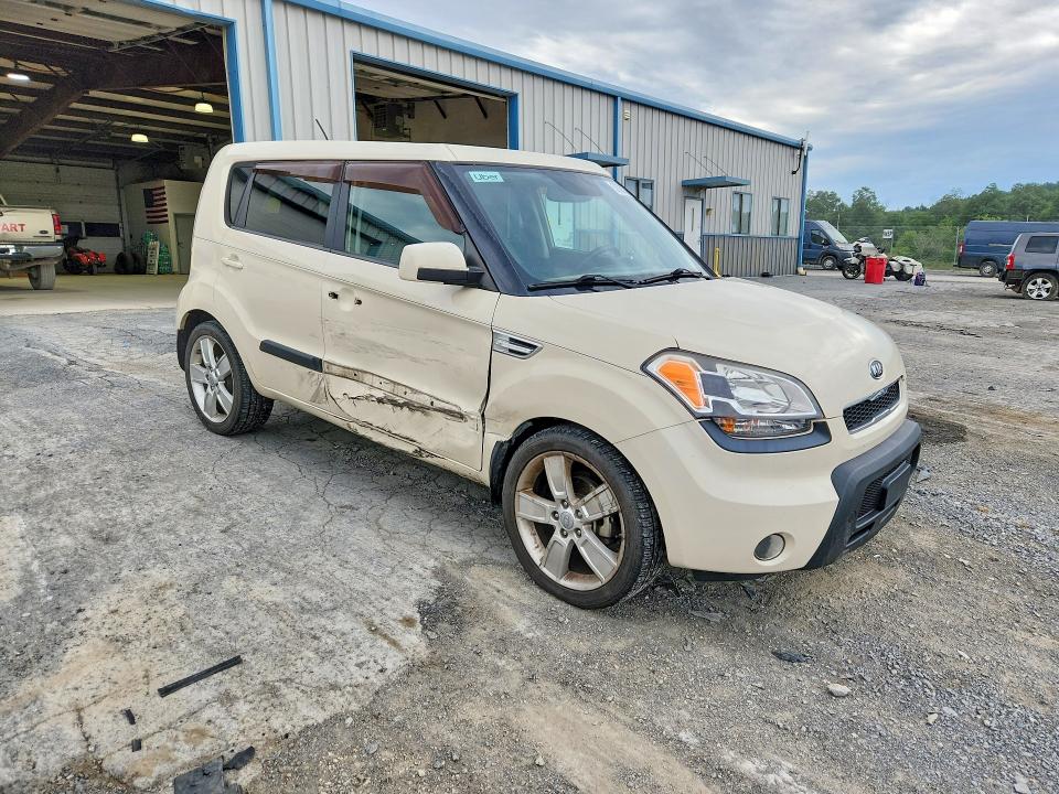 57536776 :رقم المزاد ، KNDJT2A27B7713561 vin ، 2011 Kia Soul مزاد بيع