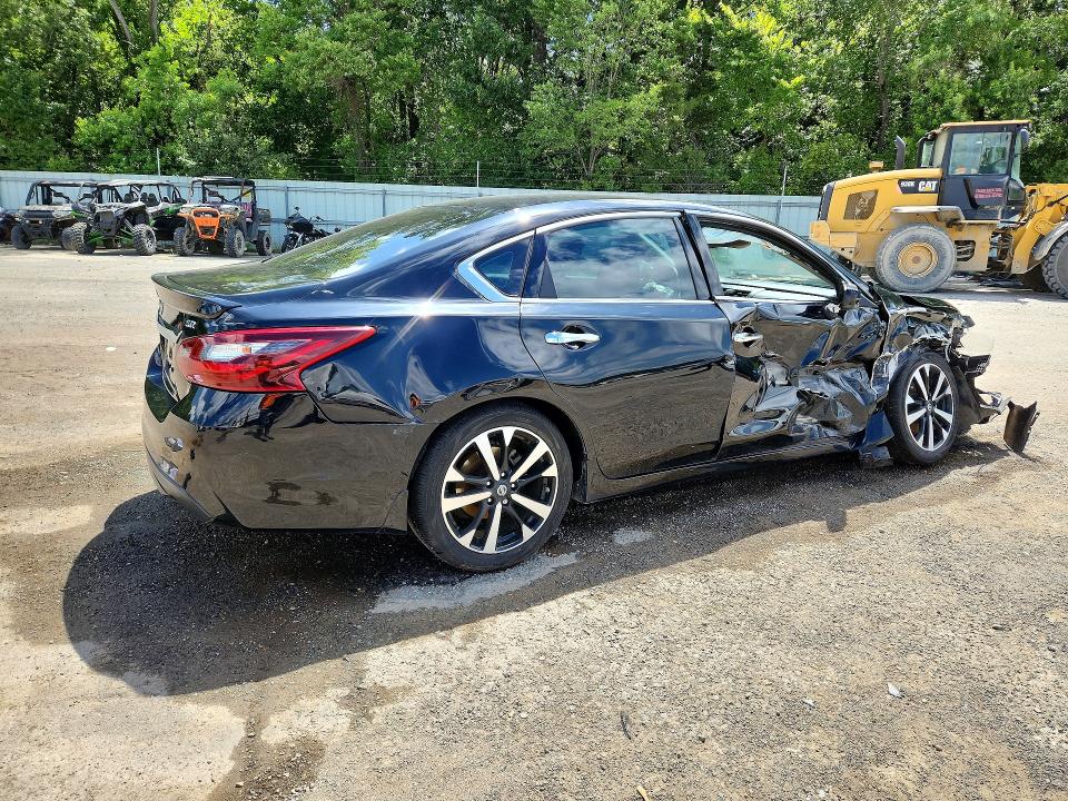 Продаж на аукціоні авто 2018 Nissan Altima, vin: 1N4AL3AP5JC293702, номер лоту: 58930636