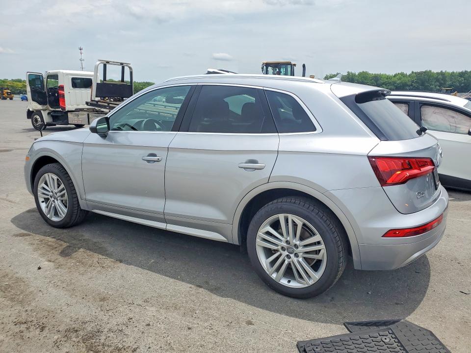 2018 Audi Q5 მანქანა იყიდება აუქციონზე, vin: WA1BNAFY4J2125385, აუქციონის ნომერი: 58819866