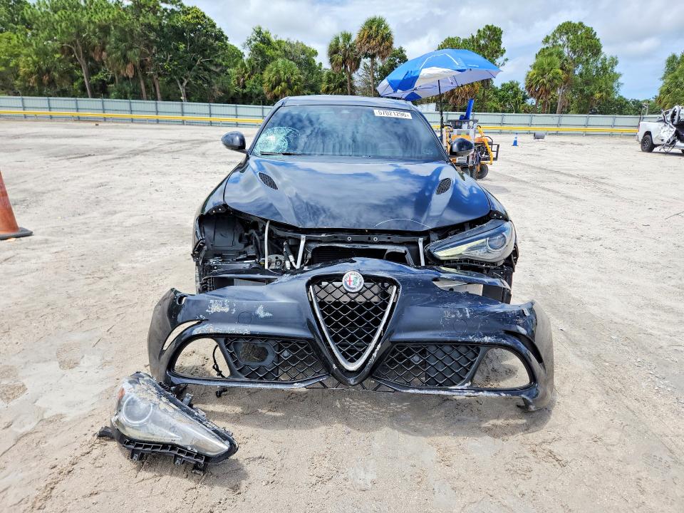 Продажа на аукционе авто 2017 Alfa Romeo Giulia, vin: ZARFAEAV2H7518277, номер лота: 57021296
