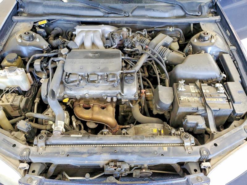 57749406 :رقم المزاد ، 4T1BF22K2XU082314 vin ، 1999 Toyota Camry مزاد بيع