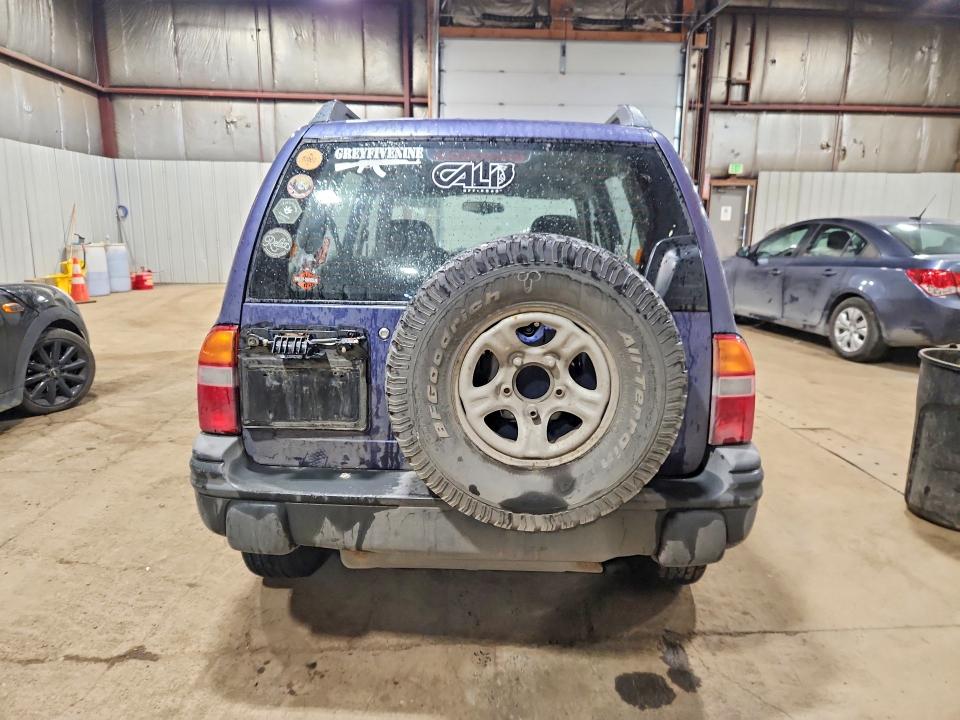 58475236 :رقم المزاد ، 2CNBJ13C0X6932410 vin ، 1999 Chevrolet Tracker مزاد بيع