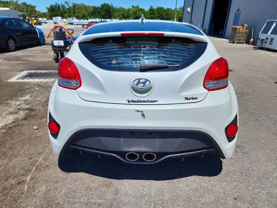 Продажа на аукционе авто 2016 Hyundai Veloster, vin: KMHTC6AE1GU293102, номер лота: 57998606