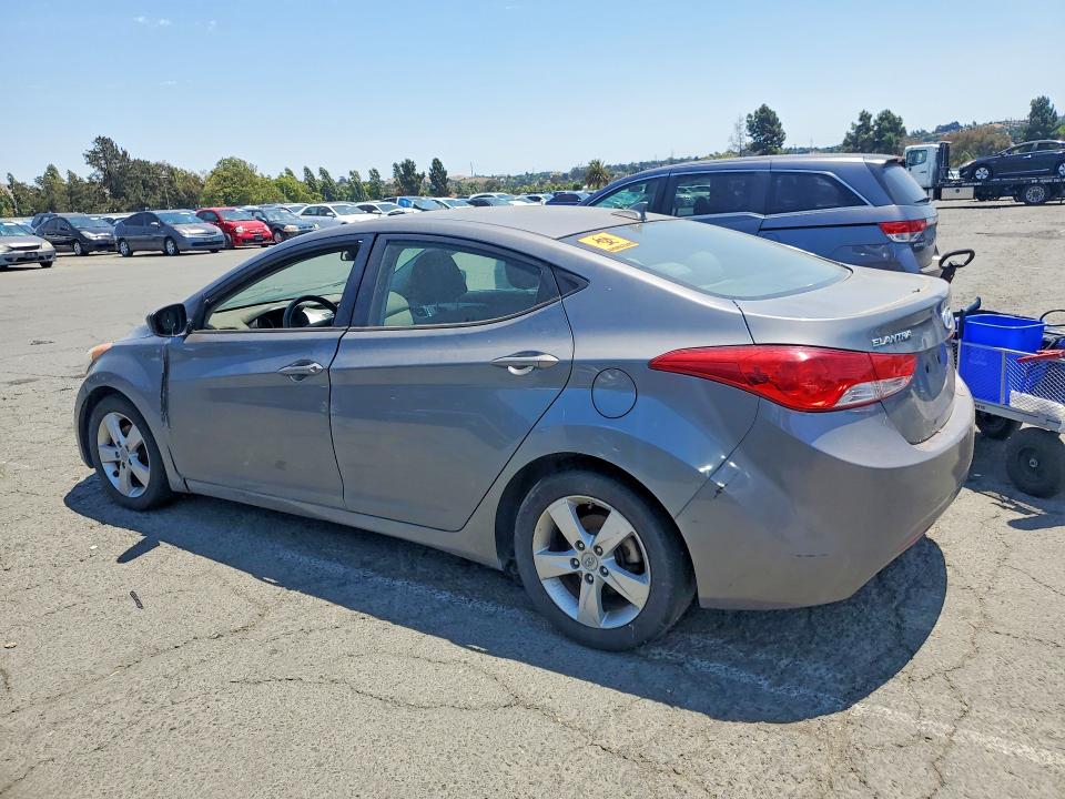 58121156 :رقم المزاد ، 5NPDH4AE4DH339753 vin ، 2013 Hyundai Elantra مزاد بيع