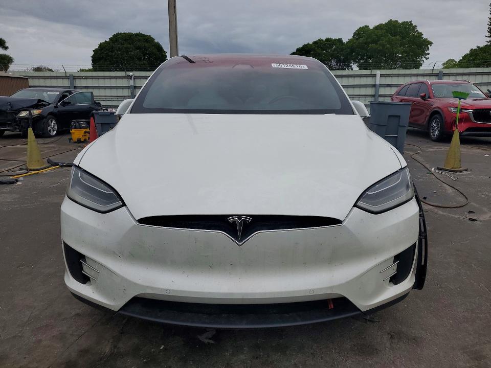 Продаж на аукціоні авто 2017 Tesla Model X, vin: 5YJXCBE29HF039274, номер лоту: 56124616